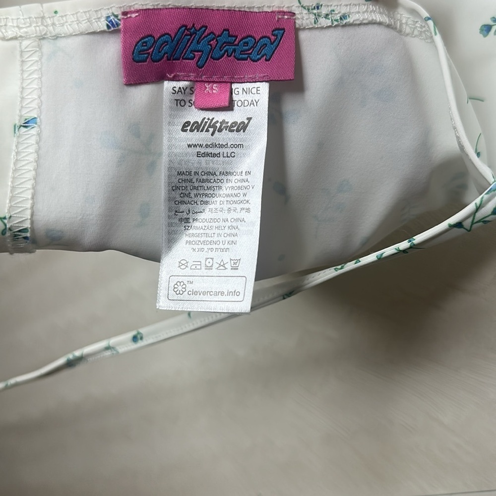 🆕 EDIKTED Marli Open Back Tank Top size XS - Picture 7 of 9